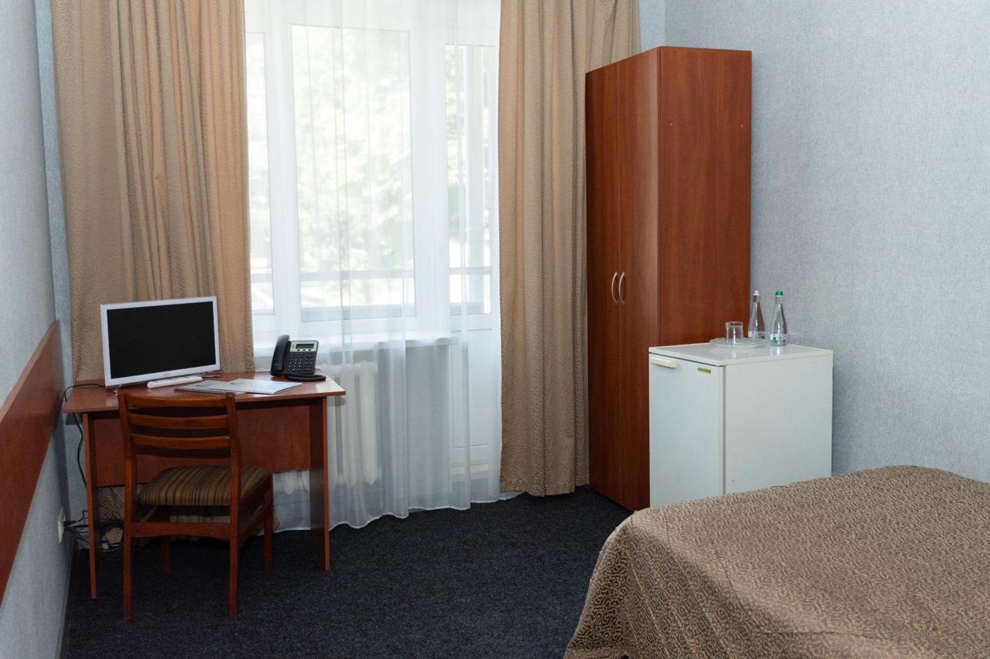 Kremin Hotel Kremenchuk Exterior photo